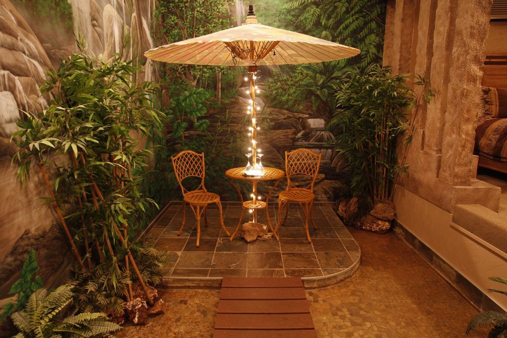 איידהו פאלס Destinations Inn Theme Rooms מראה חיצוני תמונה