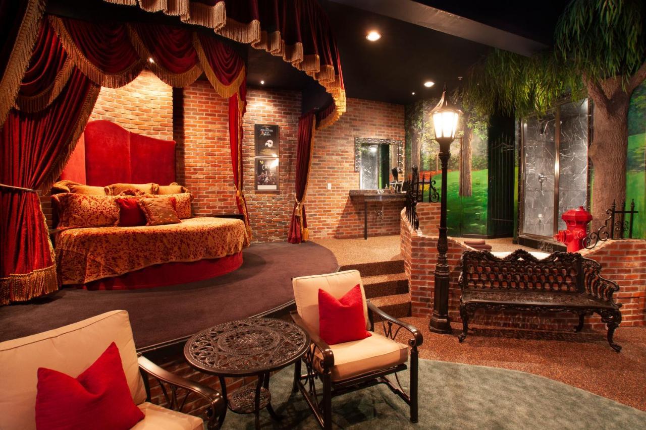 איידהו פאלס Destinations Inn Theme Rooms מראה חיצוני תמונה